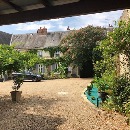 Suite En Chambre D'Hotes La Vigenna Les Ormes  Exterior photo