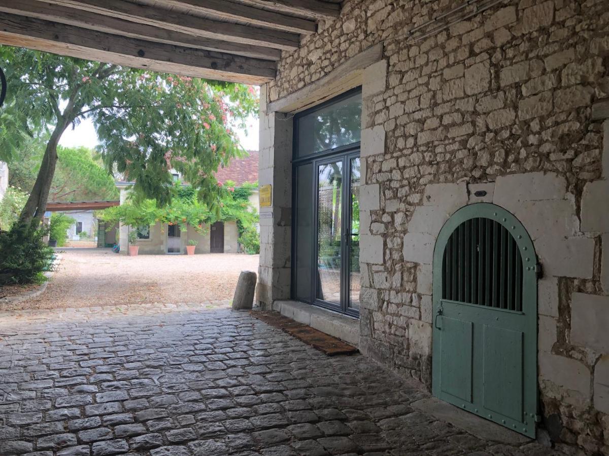 Suite En Chambre D'Hotes La Vigenna Les Ormes  Exterior photo